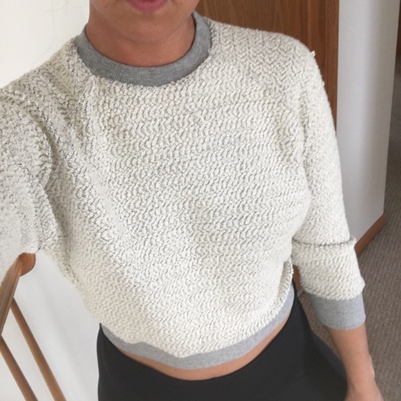 Urban Outfitters Sweaters - URBAN OUTFITTERS SWEATER